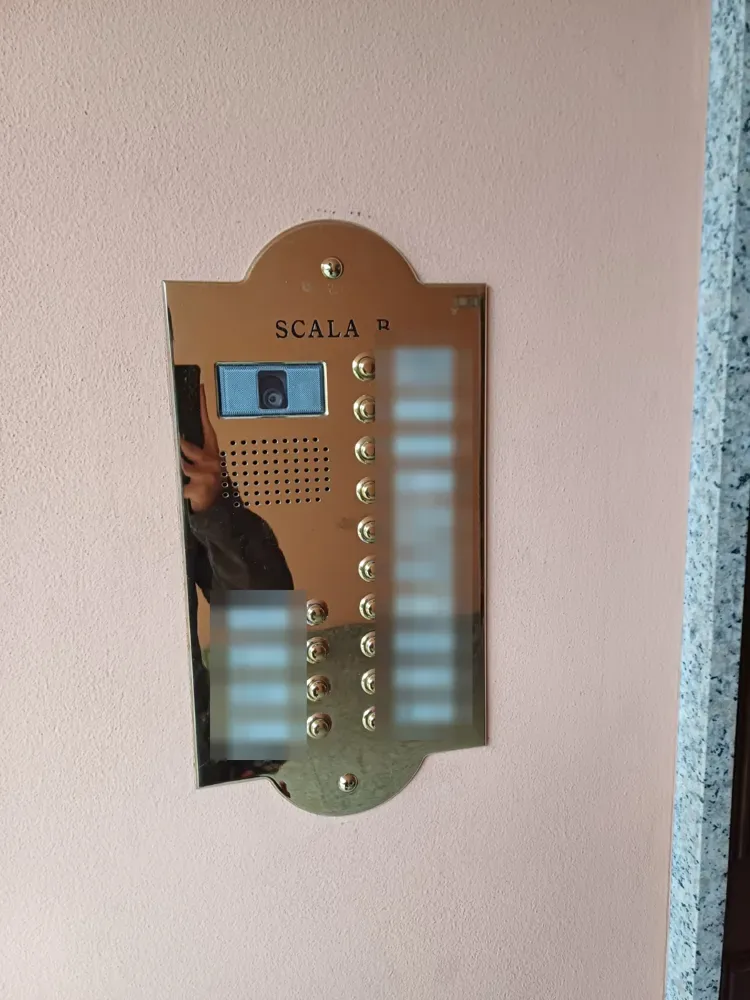 Pulsantiera videocitofono a Meolo